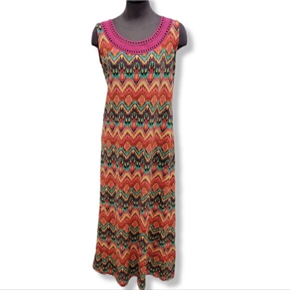 EC JONES NEW YORK SLEEVELESS IKAT MAXI DRESS W/ FUSHIA EMBROIDERY SZ.M - Picture 1 of 4